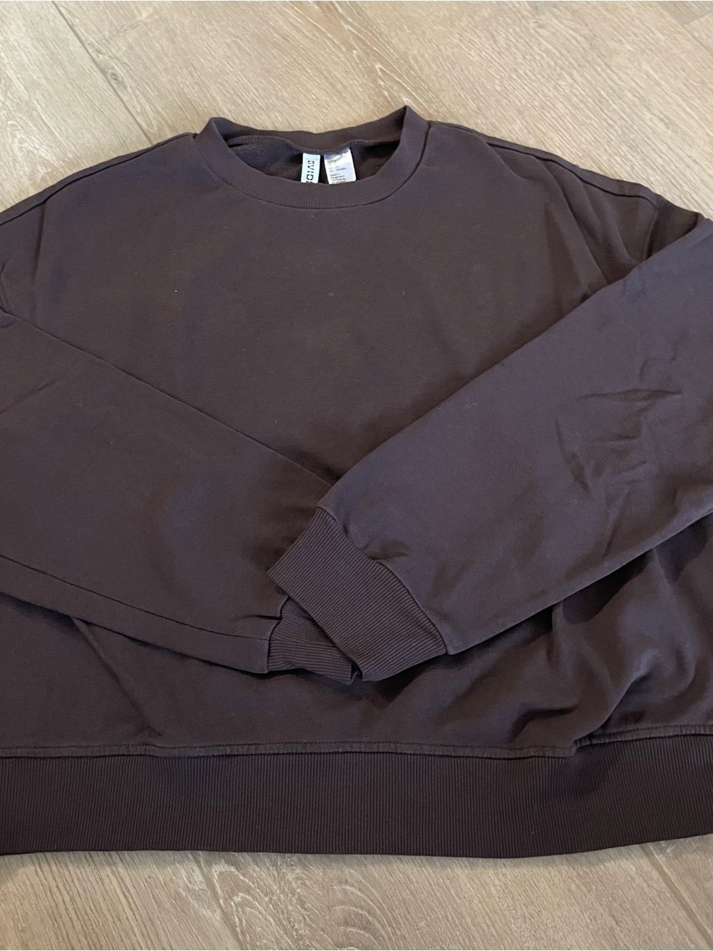 H&M Divided Brown Crewneck Sweatshirt